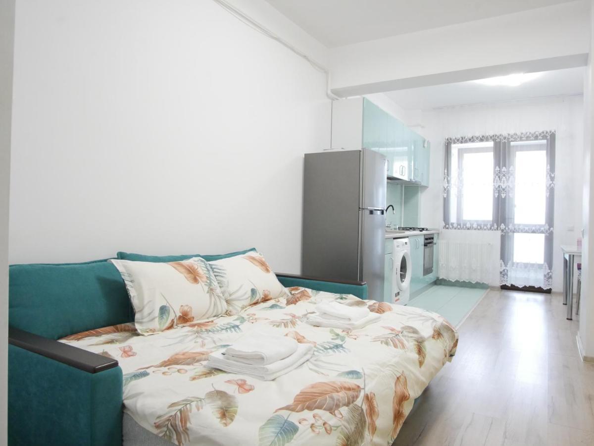 Re Dowtown Apartments - Palas Mall Studio Jászvásár Kültér fotó